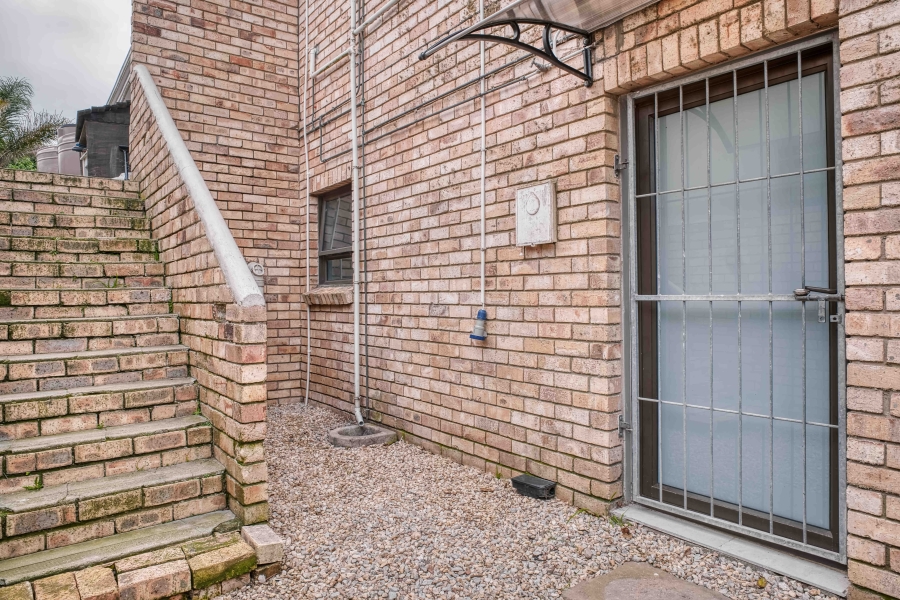 4 Bedroom Property for Sale in Lovemore Heights Estate Eastern Cape